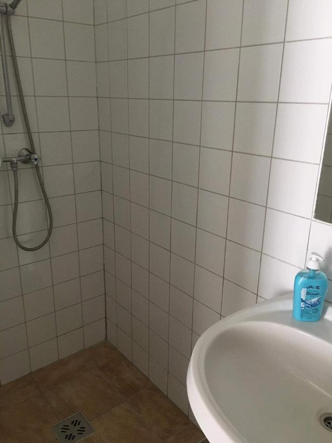 Cuki Apartmanok Dombovar Exterior photo